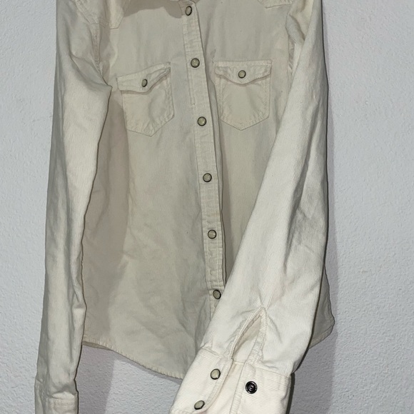 American Eagle Off white/Cream colored button up - Picture 3 of 5